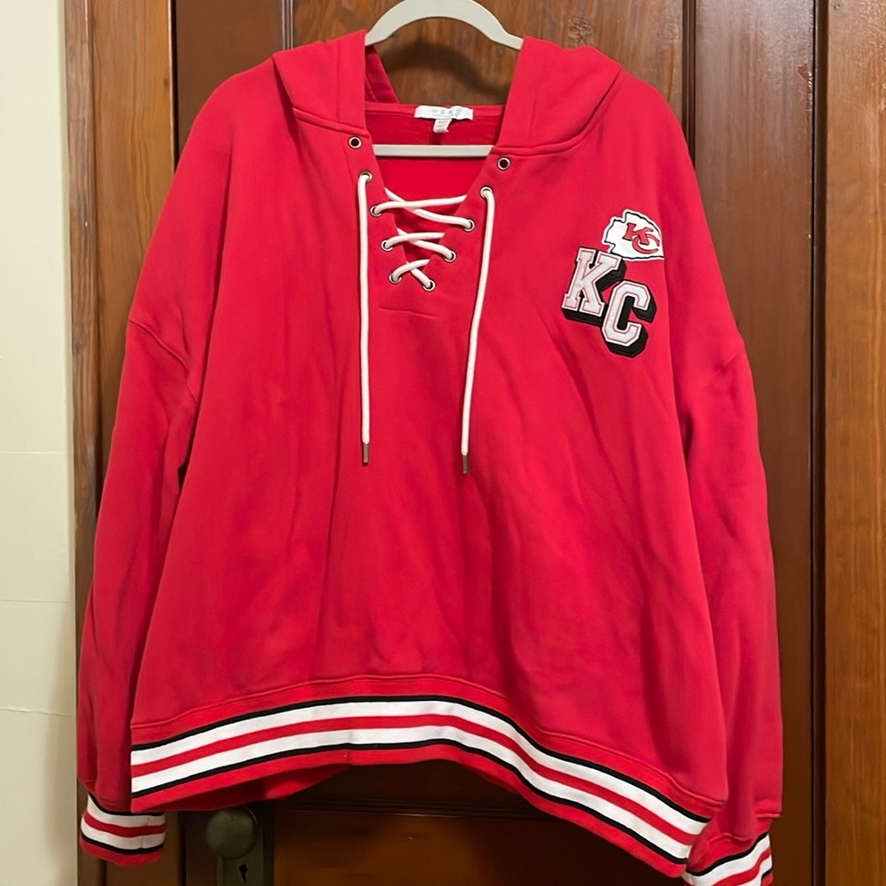 Women’s Kansas City Chiefs Lace-Up Pullover Hoodie